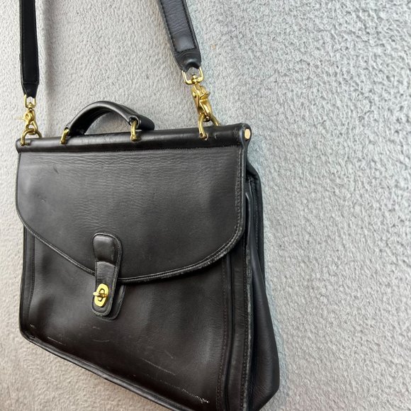 90's Vintage Coach 5266 Beekman Vintage Black Leather Briefcase